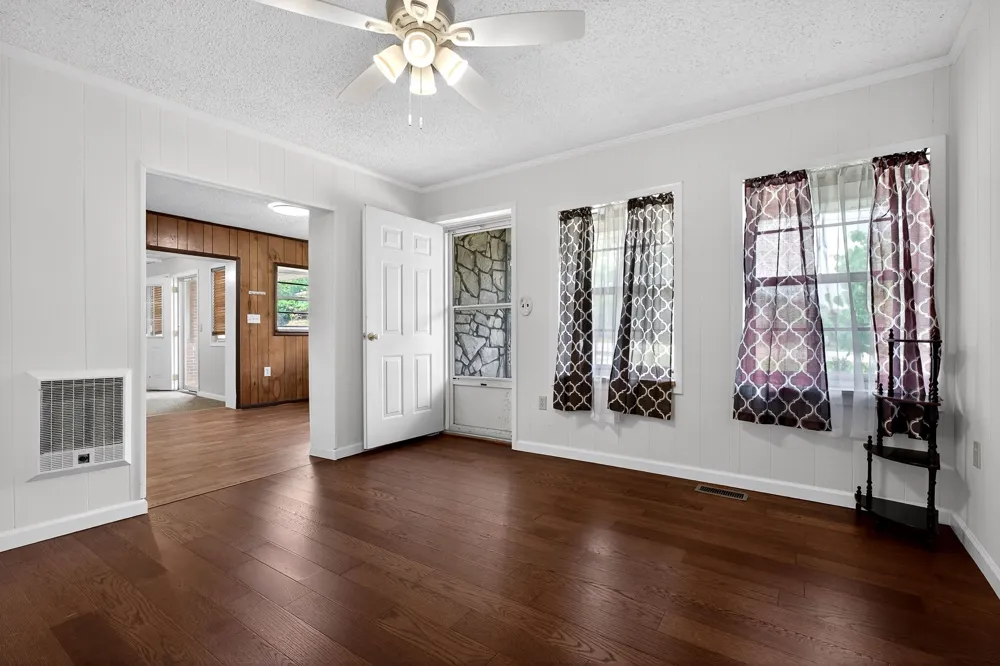 1372 Jamestown Hwy Livingston, TN 38570