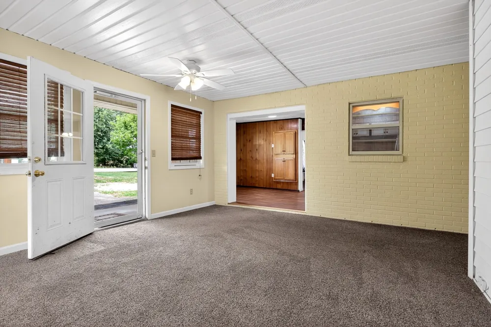 1372 Jamestown Hwy Livingston, TN 38570