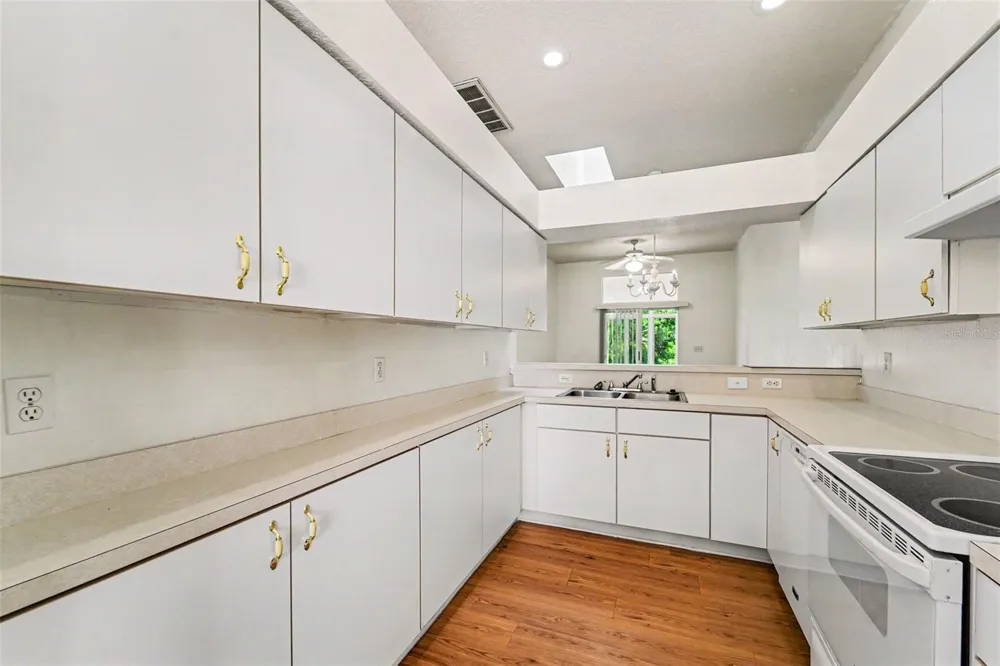 12514 HOLLYBROOK LANE Hudson, FL 34669
