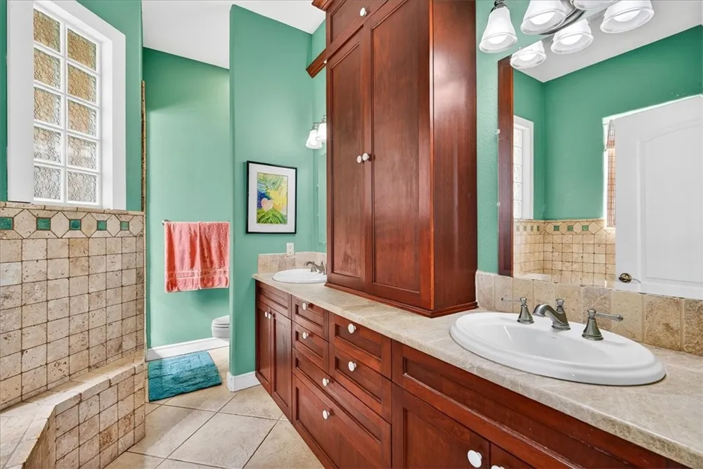 220 Keewaydin Port Aransas, TX 78373