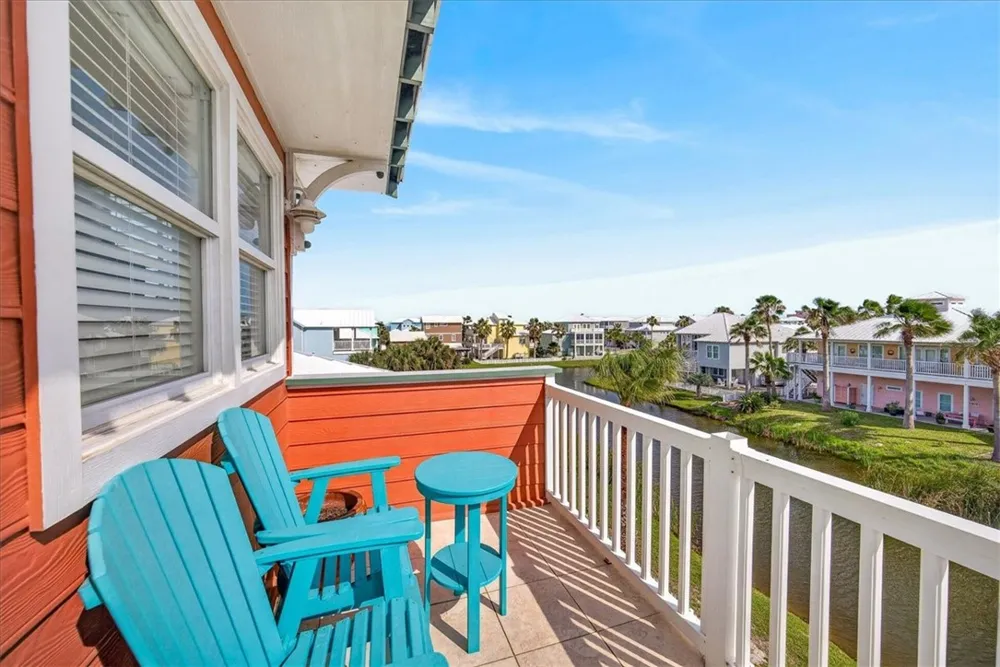220 Keewaydin Port Aransas, TX 78373