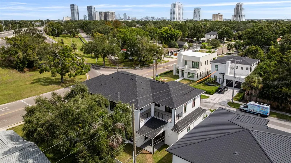 3701 S LYNWOOD AVENUE Tampa, FL 33611