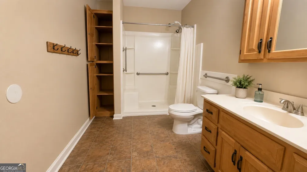 1990 Hewell RD NW Dewy Rose, GA 30634