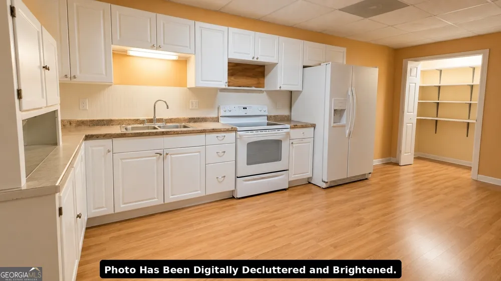 1990 Hewell RD NW Dewy Rose, GA 30634