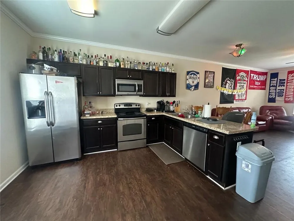 194 Strickland Avenue Athens, GA 30601