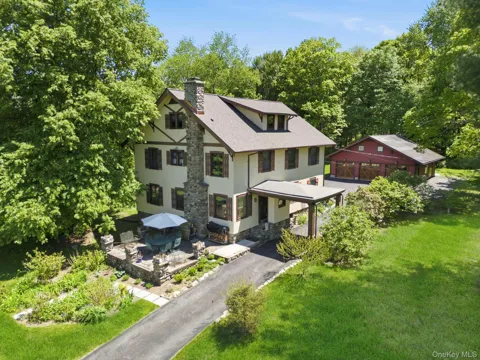 8 Elmer Galloway Road