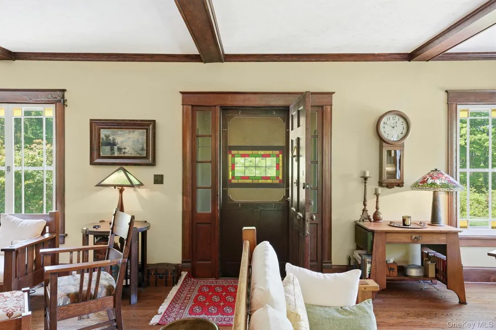8 Elmer Galloway Road Katonah, NY 10536