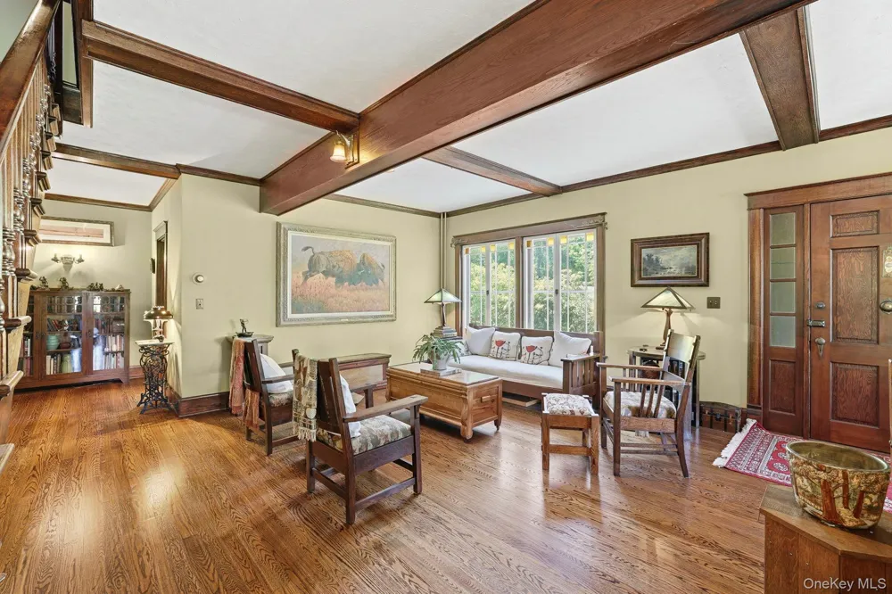 8 Elmer Galloway Road Katonah, NY 10536
