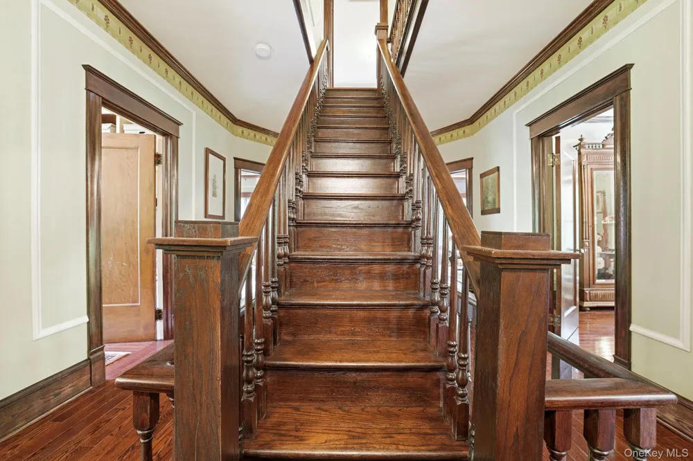 8 Elmer Galloway Road Katonah, NY 10536
