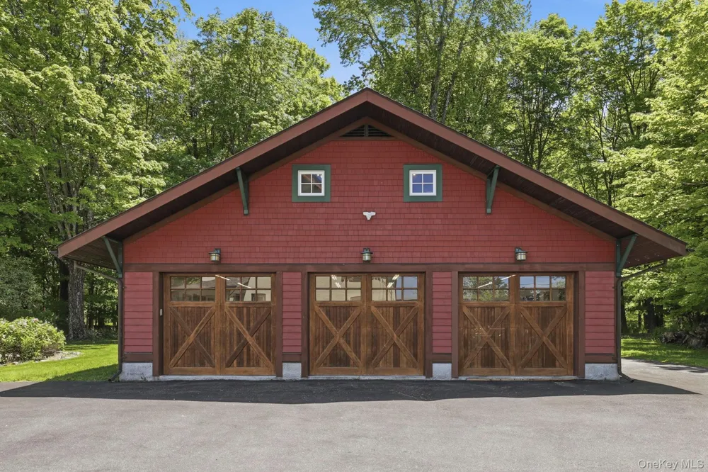 8 Elmer Galloway Road Katonah, NY 10536