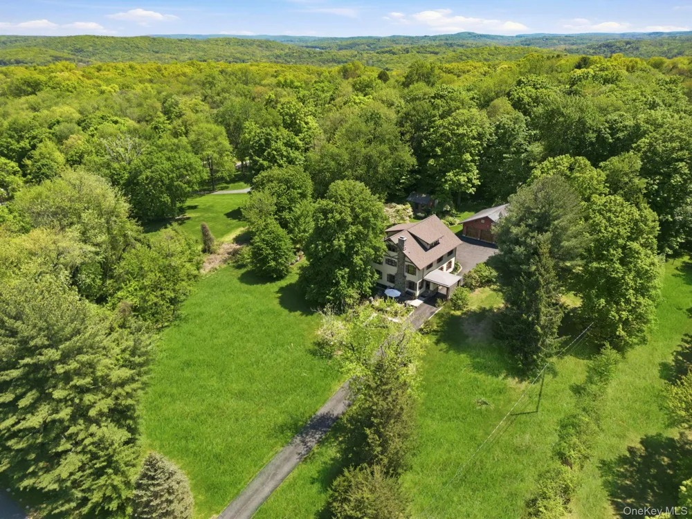 8 Elmer Galloway Road Katonah, NY 10536