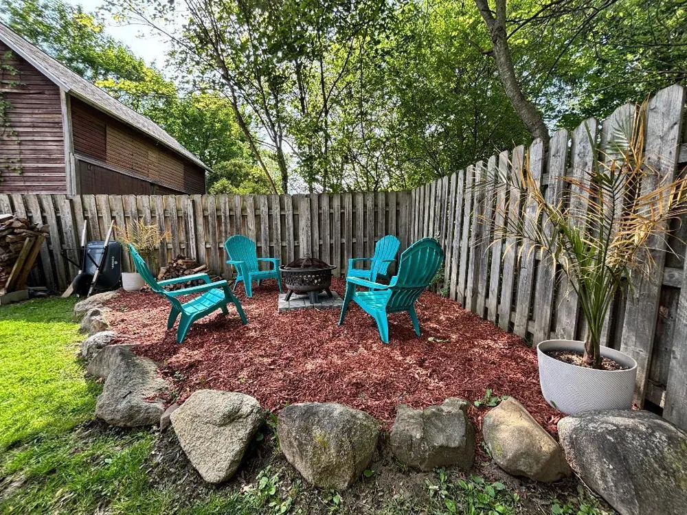 404 Cedar Street Three Oaks, MI 49128