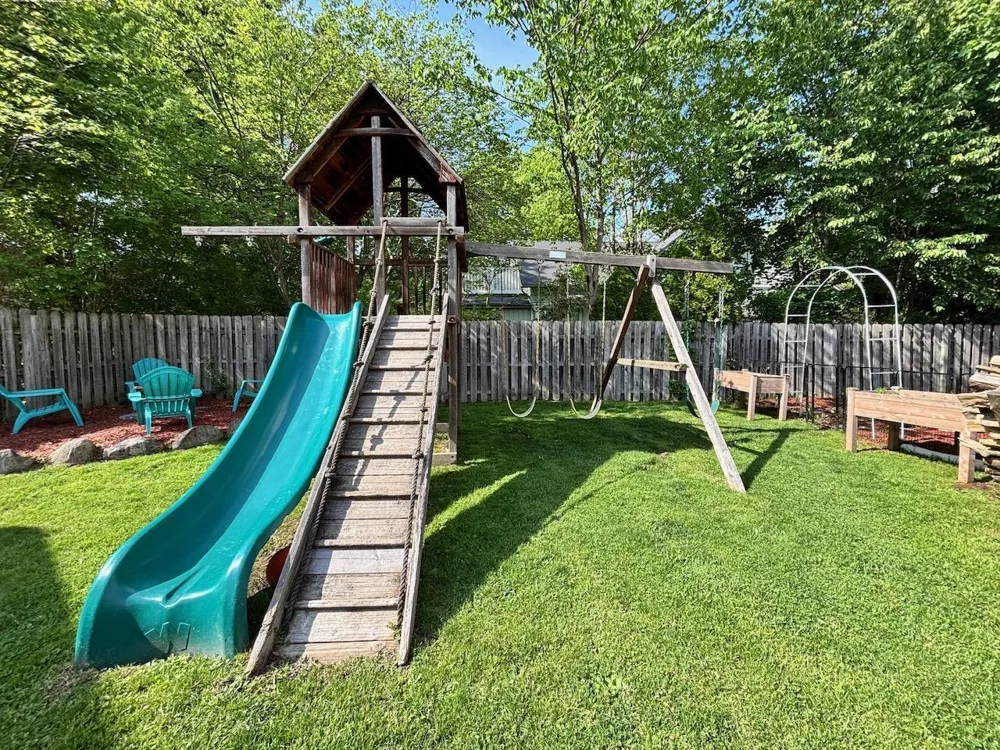 404 Cedar Street Three Oaks, MI 49128
