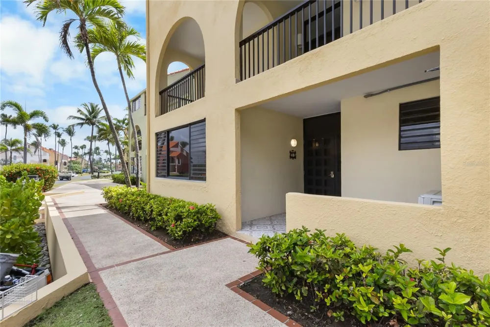94 BEACH VILLAGE DRIVE #94 Humacao, PR 00791