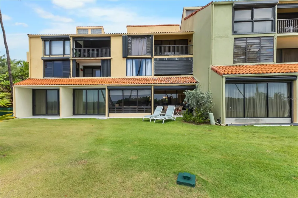 94 BEACH VILLAGE DRIVE #94 Humacao, PR 00791