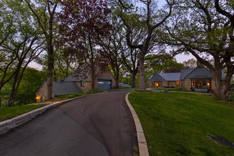 10300 Riverview Road