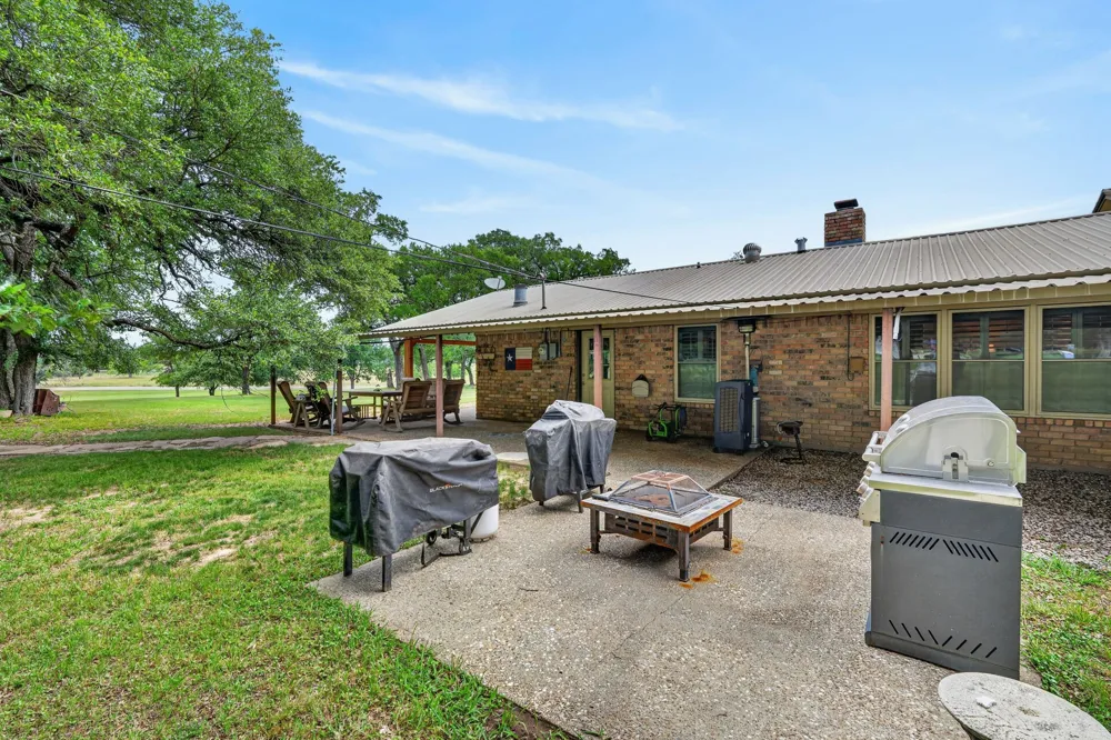2719 Fm 708 Clifton, TX 76634