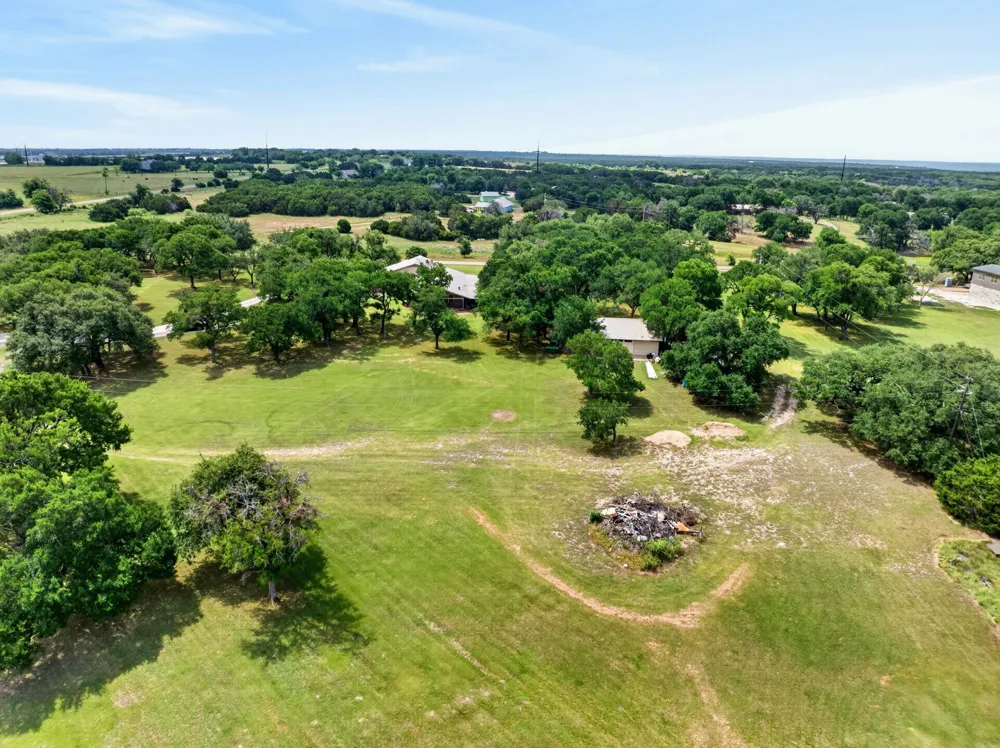 2719 Fm 708 Clifton, TX 76634