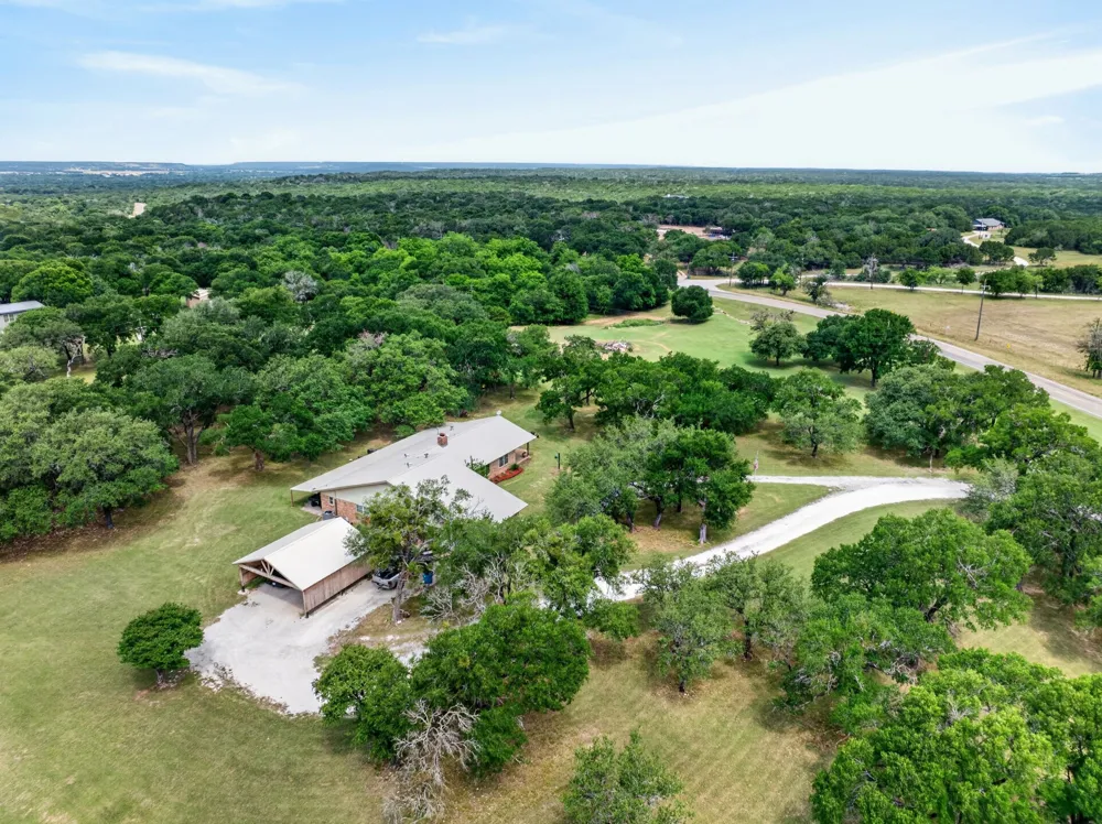 2719 Fm 708 Clifton, TX 76634