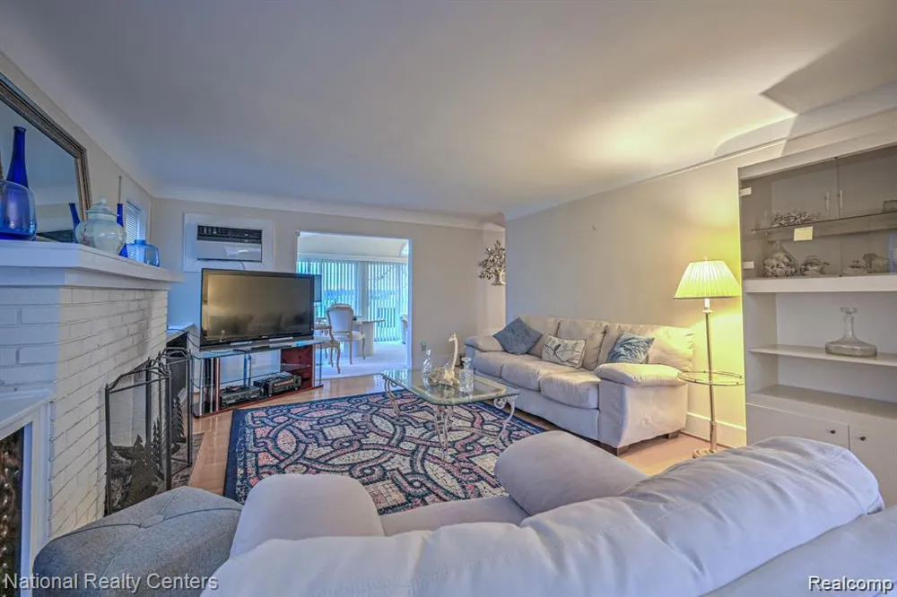 3453 Ormond Road White Lake Charter Township, MI 48383