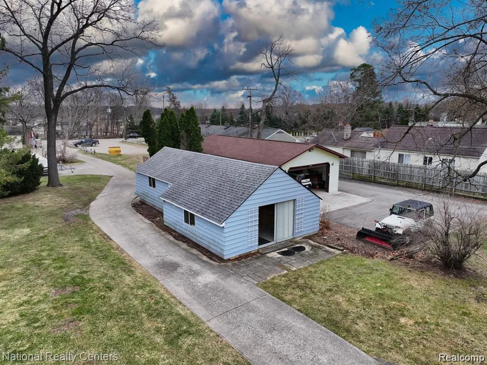 3453 Ormond Road White Lake Charter Township, MI 48383