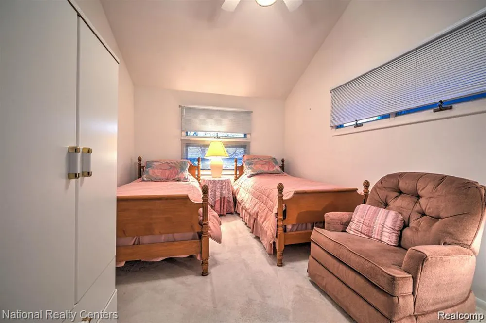 3453 Ormond Road White Lake Charter Township, MI 48383