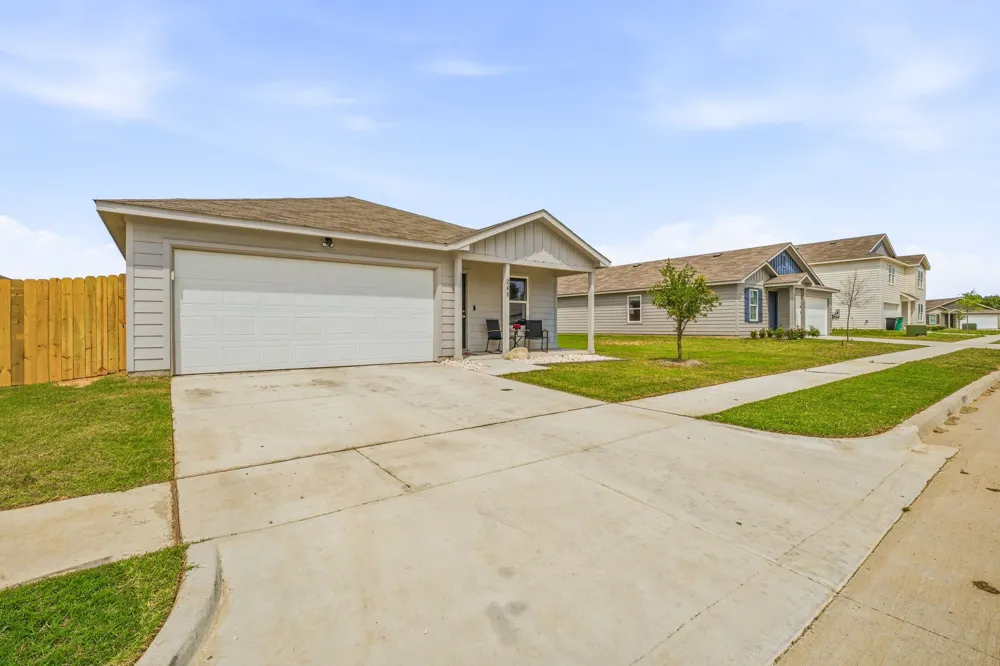 248 Peace Lily Way Tolar, TX 76476