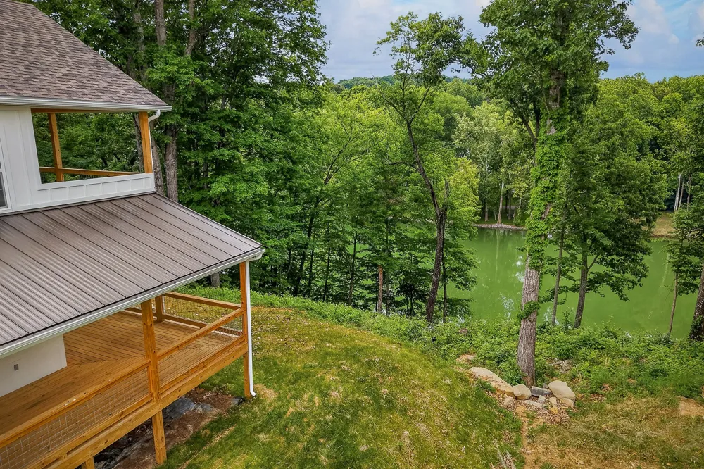 253 River Front Dr Sparta, TN 38583