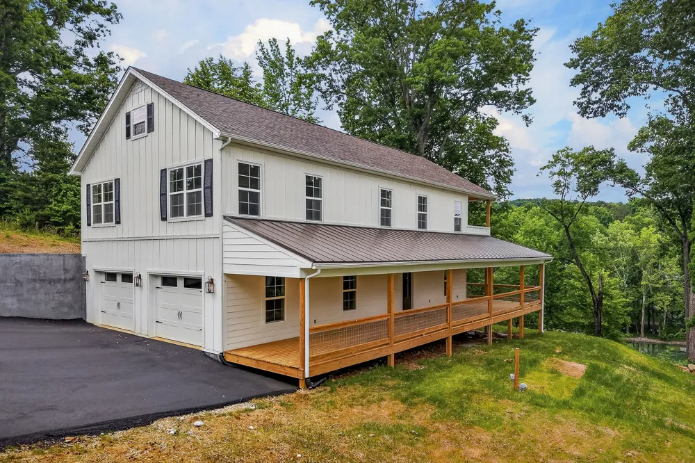 253 River Front Dr Sparta, TN 38583