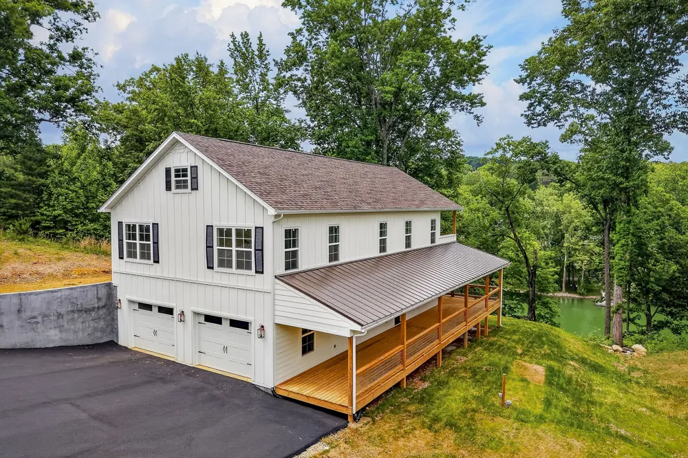 253 River Front Dr Sparta, TN 38583