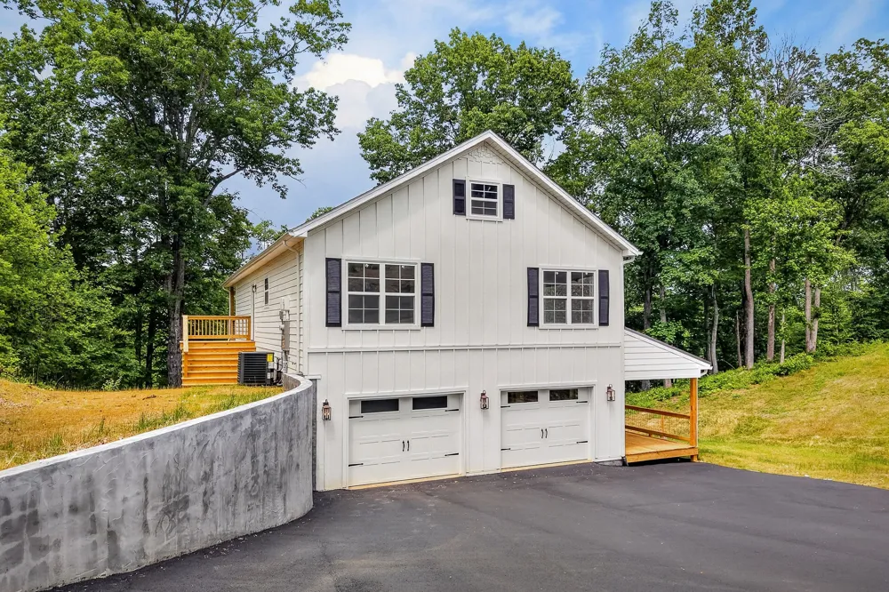 253 River Front Dr Sparta, TN 38583