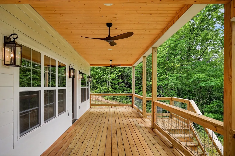 253 River Front Dr Sparta, TN 38583