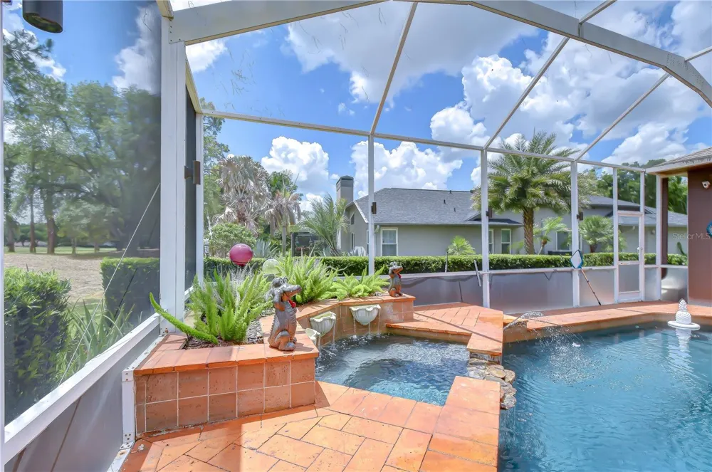 3810 TURKEY OAK DRIVE Valrico, FL 33596