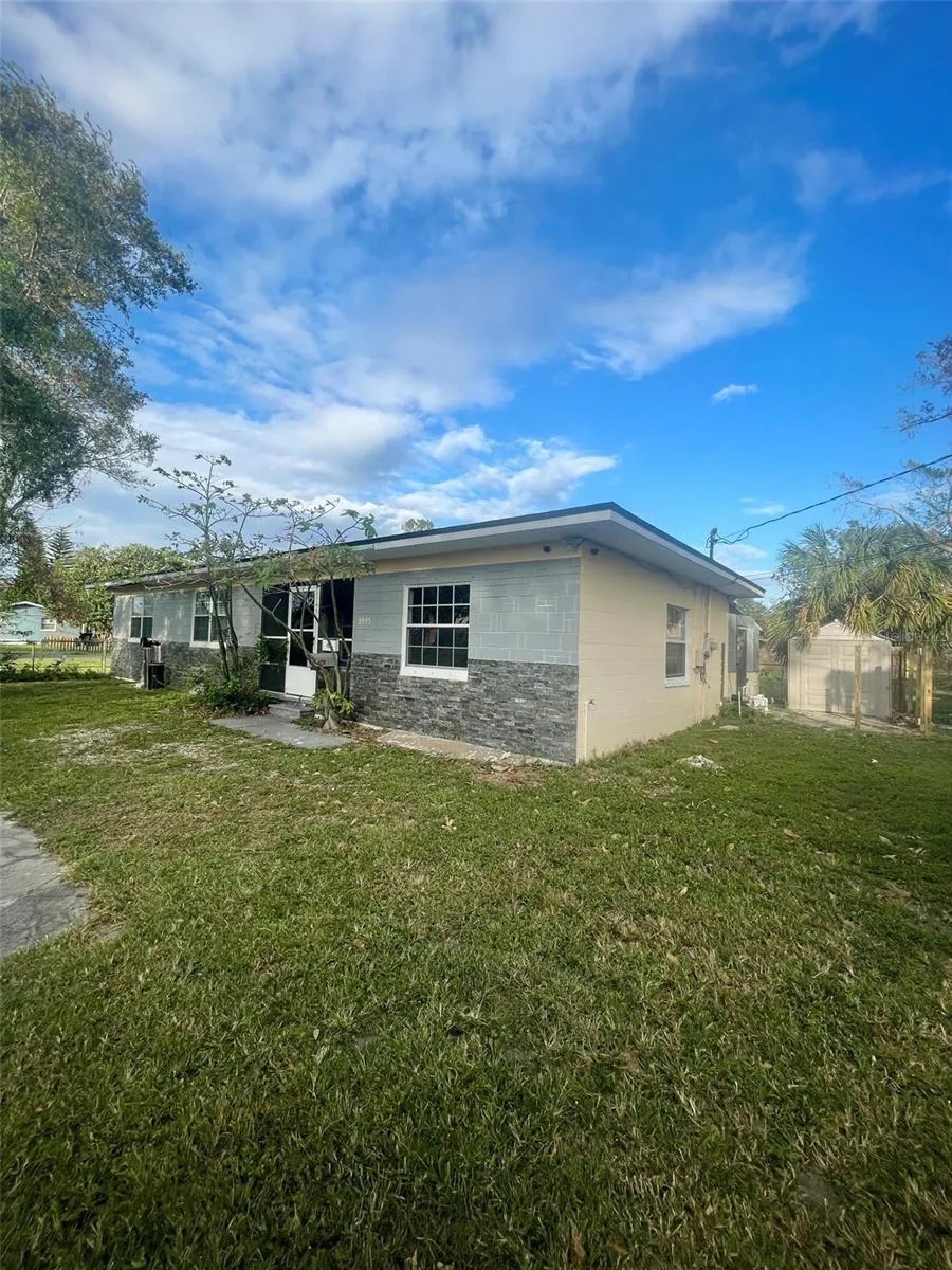 3995 40TH STREET St Petersburg, FL 33714