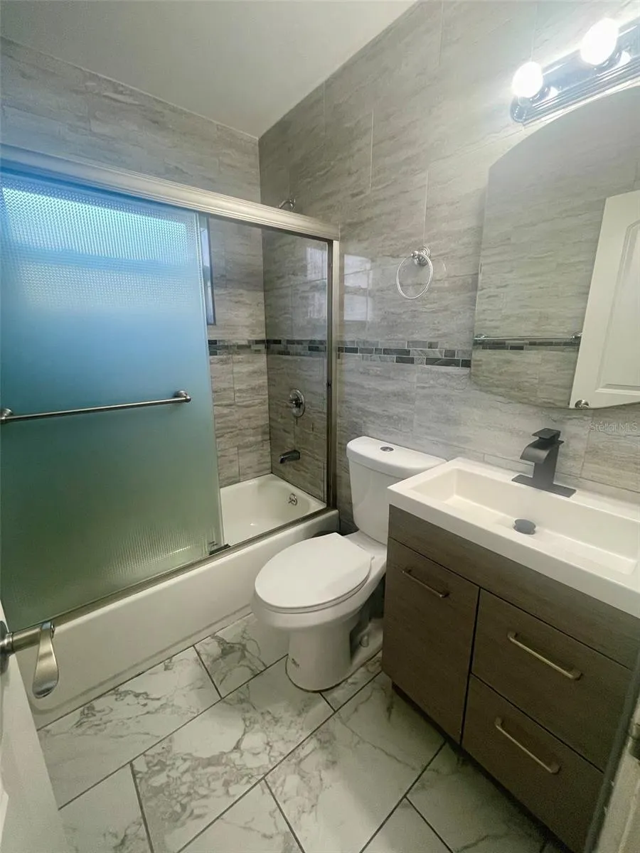 3995 40TH STREET St Petersburg, FL 33714