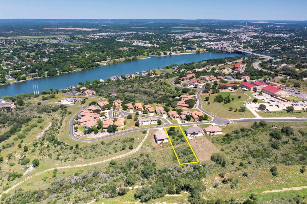 3 Bendito Way Marble Falls, TX 78654