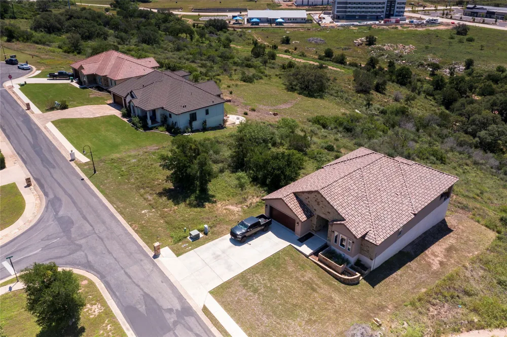 3 Bendito Way Marble Falls, TX 78654