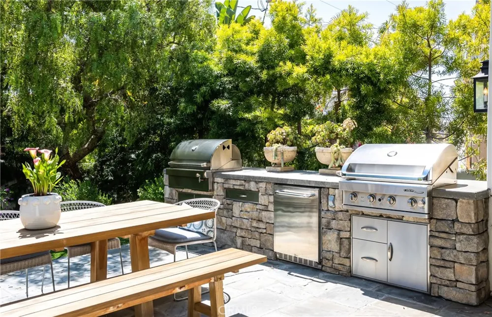 706 Avenue B Redondo Beach, CA 90277