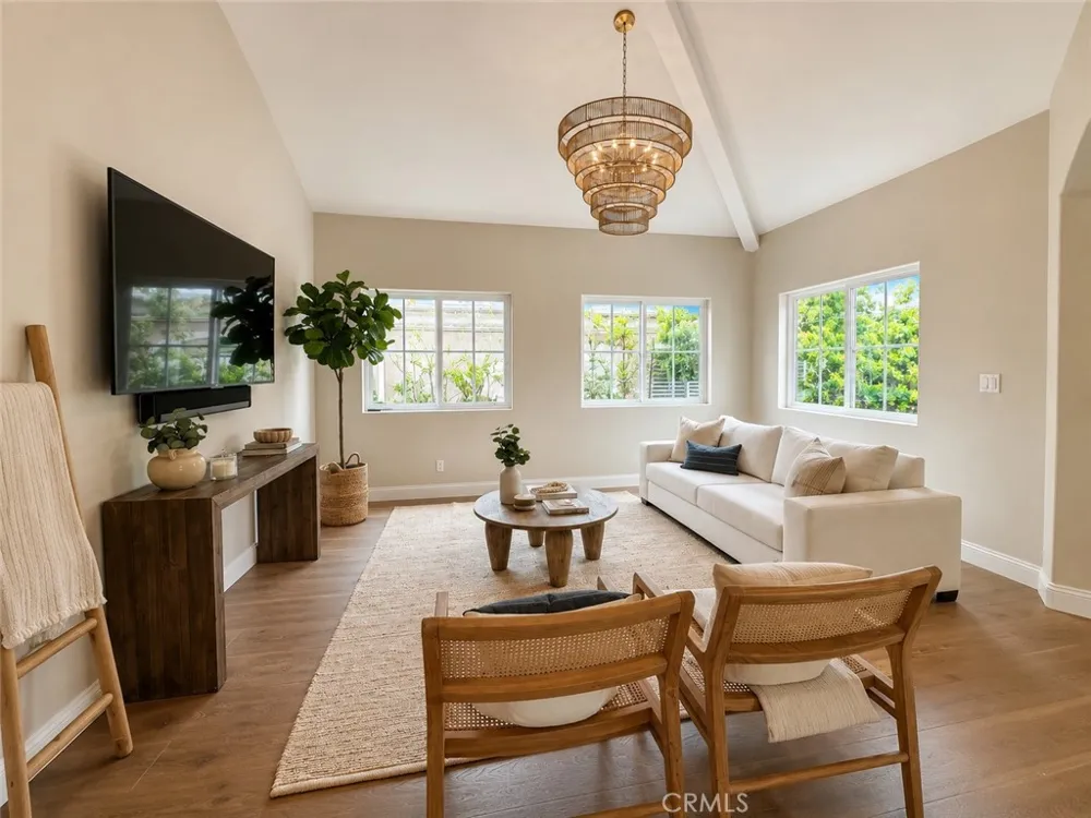 706 Avenue B Redondo Beach, CA 90277