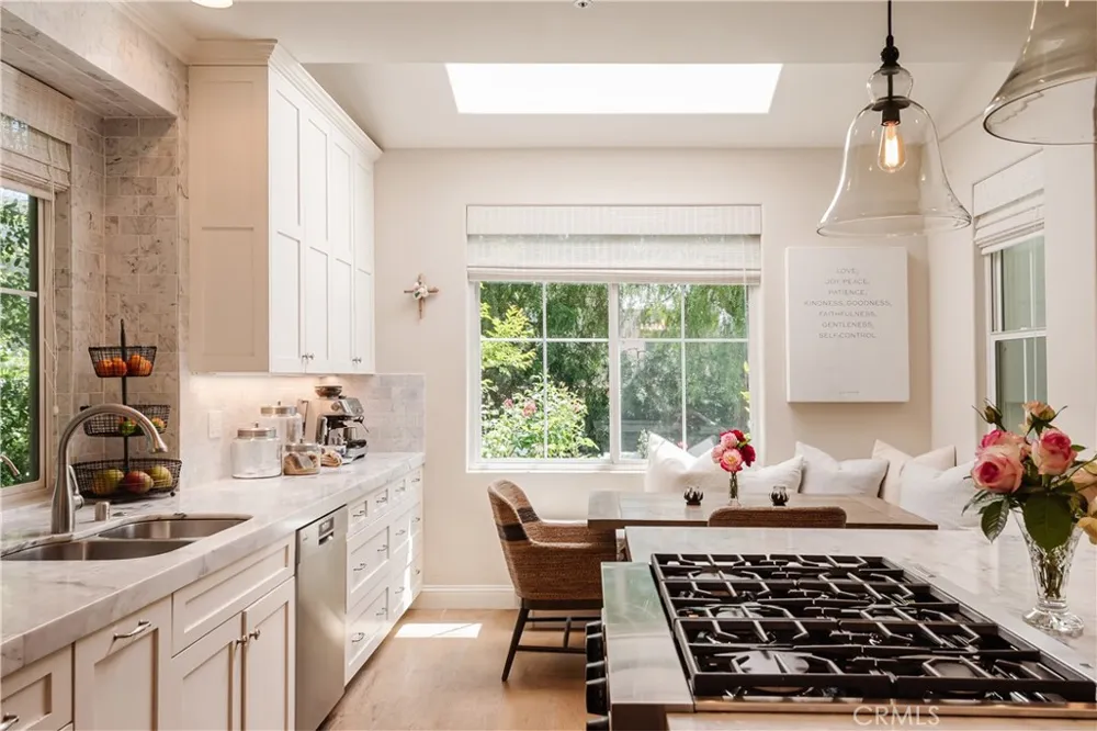 706 Avenue B Redondo Beach, CA 90277