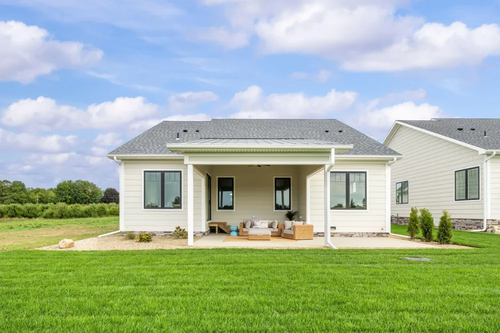 2560 Noellyn Drive Berrien Springs, MI 49103