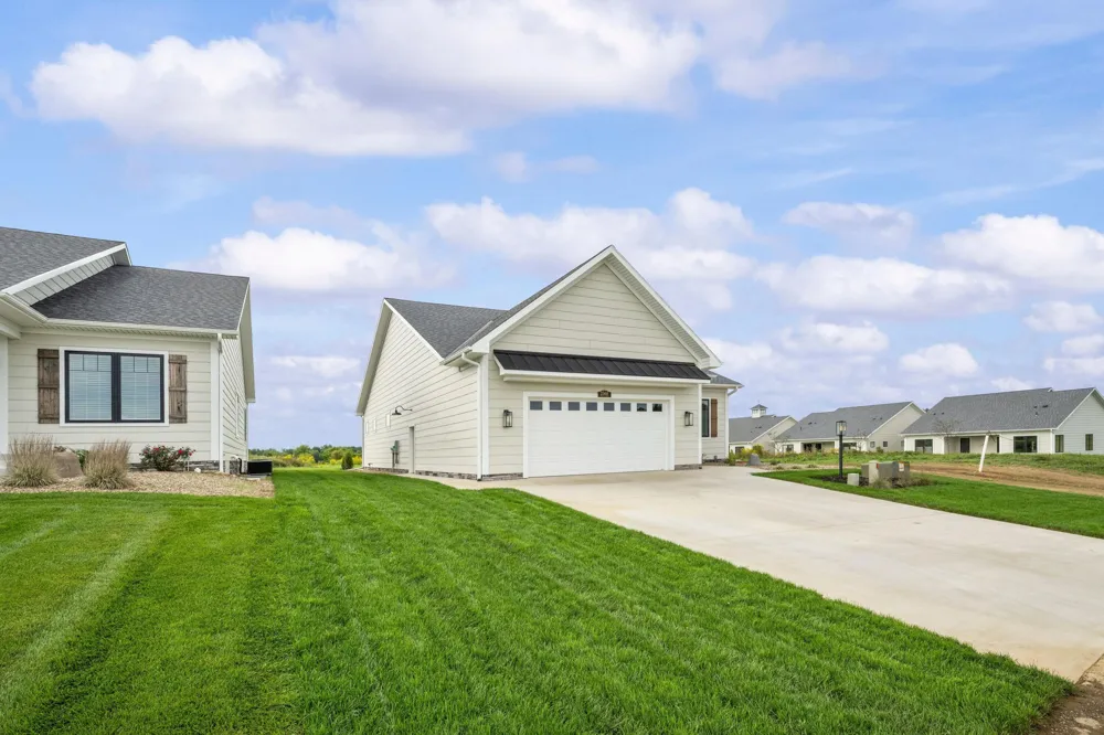 2560 Noellyn Drive Berrien Springs, MI 49103