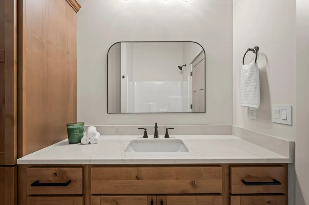 2560 Noellyn Drive Berrien Springs, MI 49103