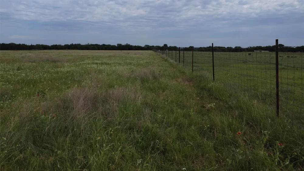 S Hampton Road Oak Leaf, TX 75154