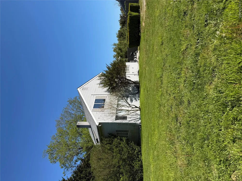 248 County Rd 39 Southampton, NY 11968