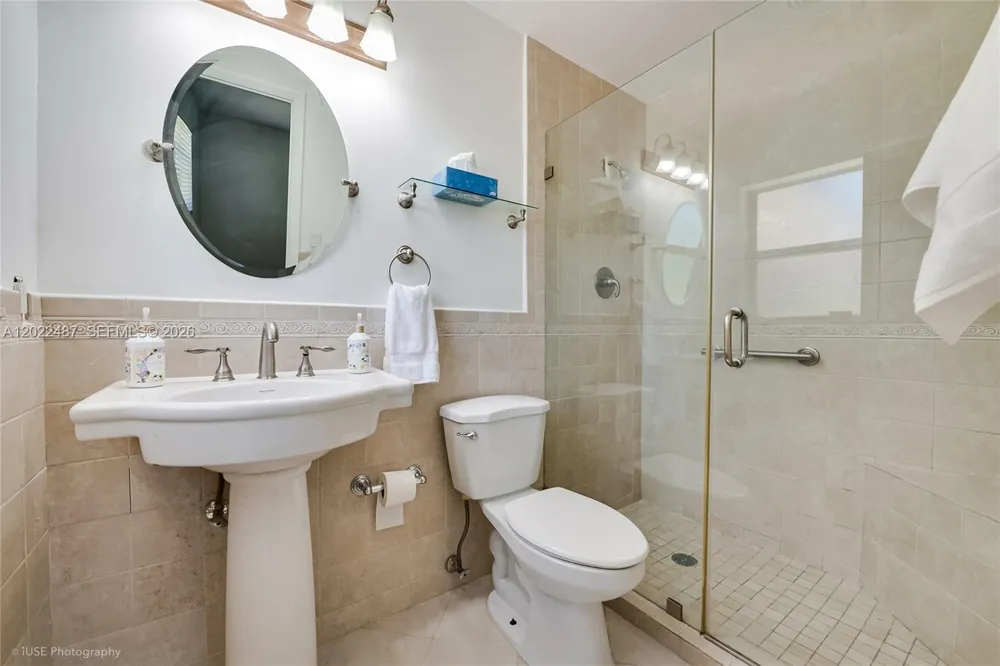 15700 SW 87th Ave Palmetto Bay, FL 33157