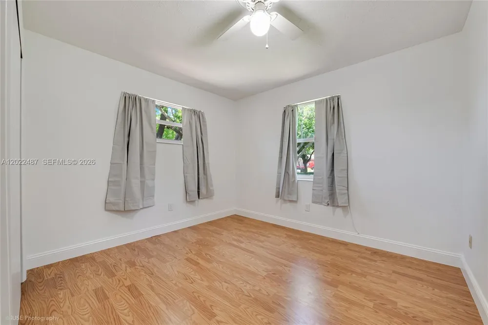 15700 SW 87th Ave Palmetto Bay, FL 33157