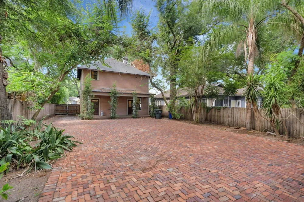 716 E LIME STREET Lakeland, FL 33801
