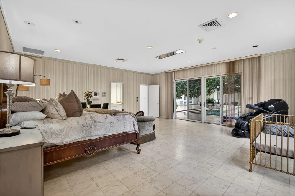 2801 Merriman Street Port Neches, TX 77651