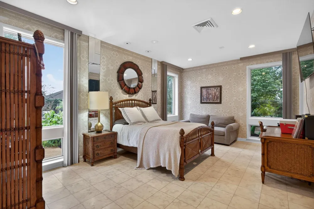 2801 Merriman Street Port Neches, TX 77651